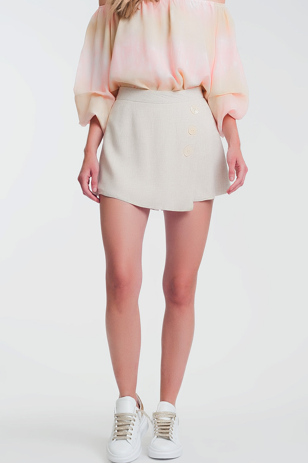 Shorts com botões