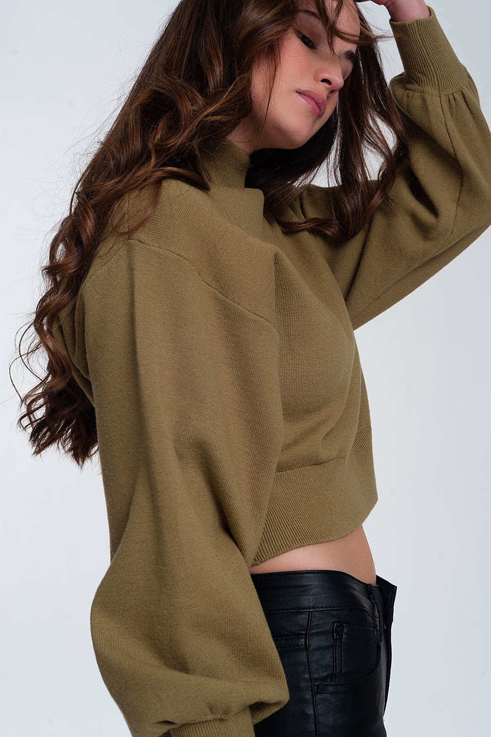 Camisola curta com pescoço de funil verde