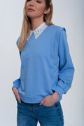 Camisola com detalhes do ombro em azul