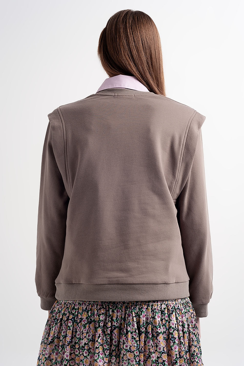 Camisola com detalhes do ombro em cinzento