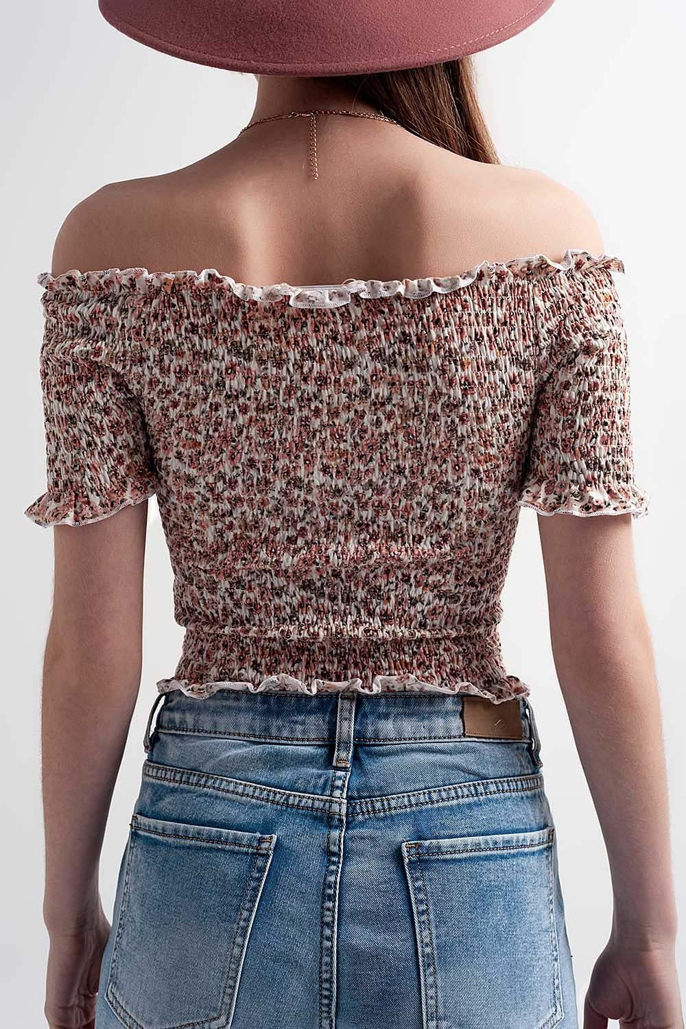 Top com decote Bardot e estampa floral