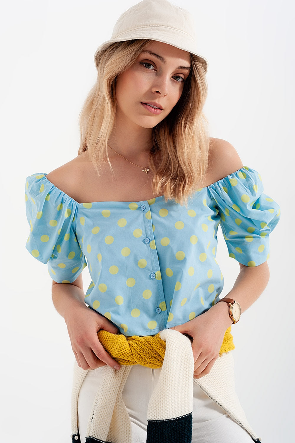 Polka dot top com mangas bufantes e decote quadrado azul e verde