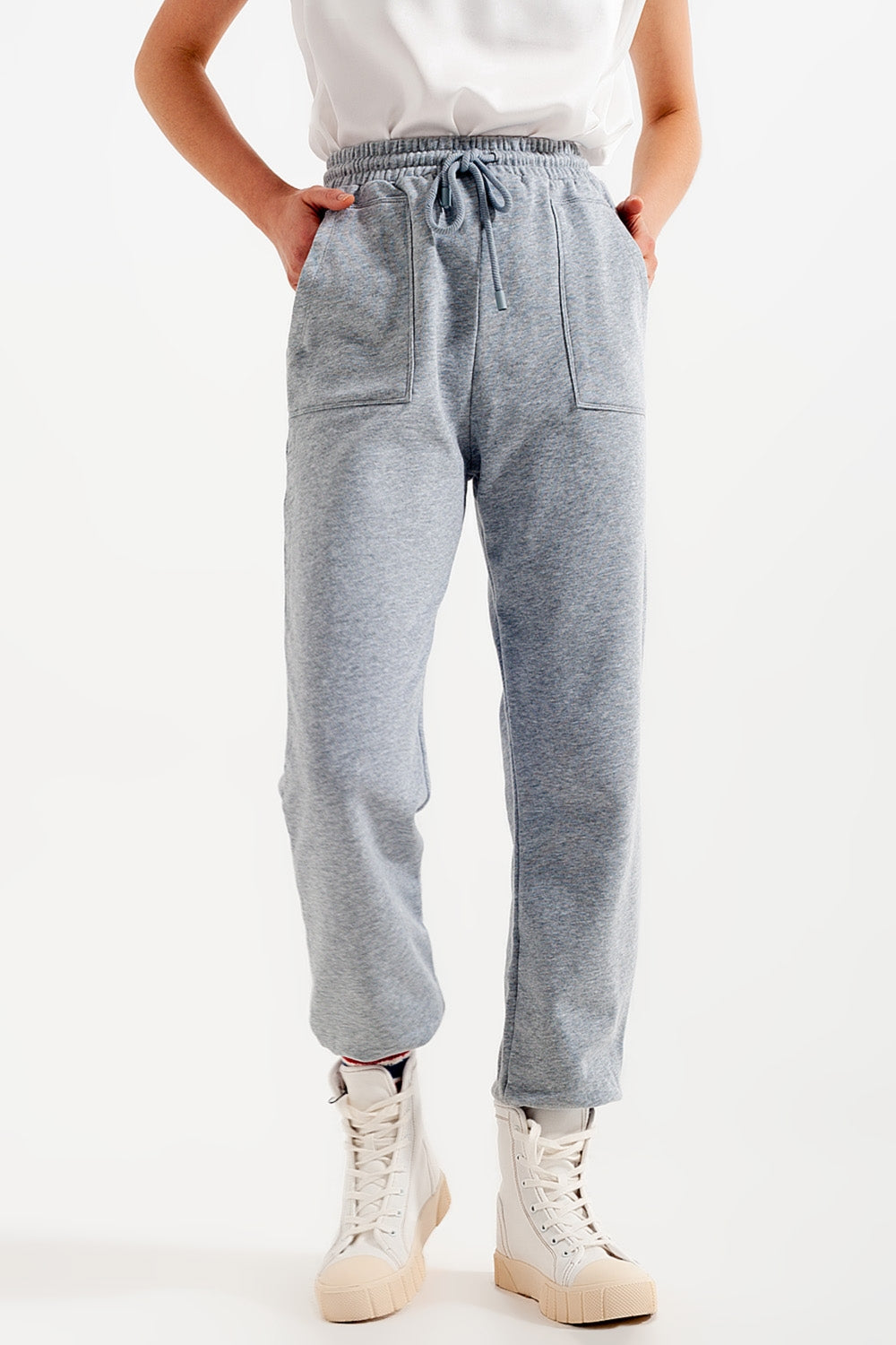 Joggers com faixa elástica na cintura em cinzento