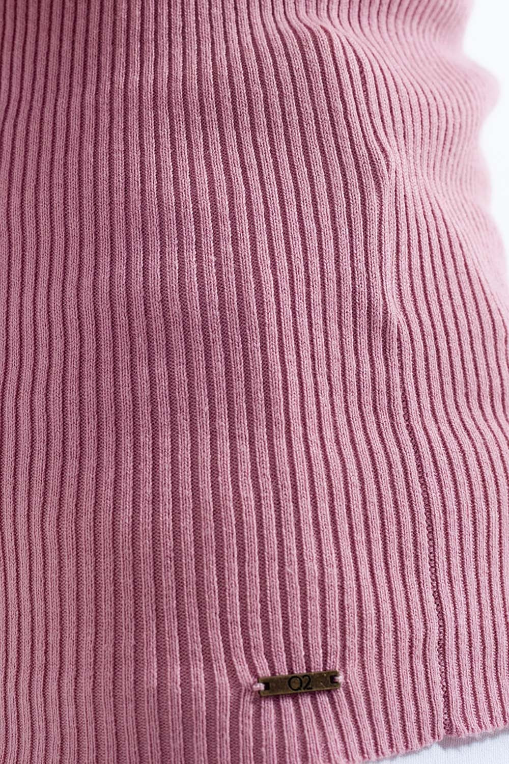 Camisola de malha com nervuras apertadas e pescoço redondo em rosa