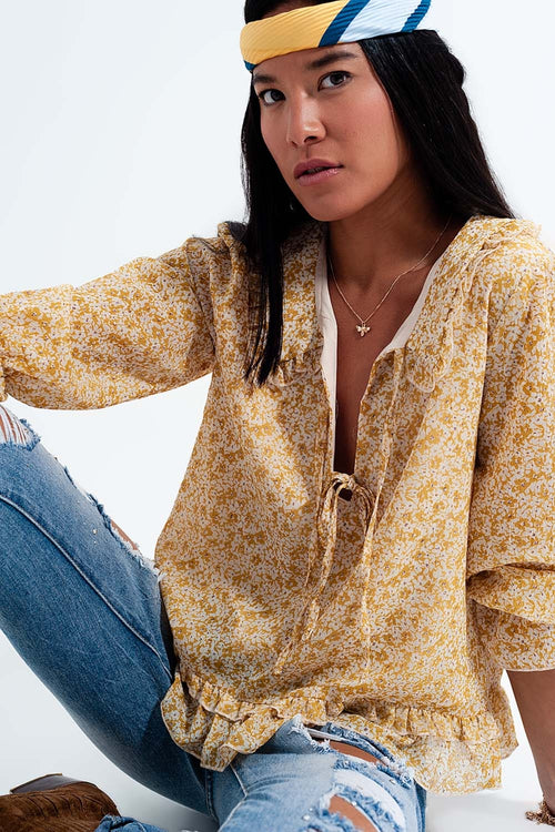 Blusa Chiffon com laço frontal e estampa floral amarelo