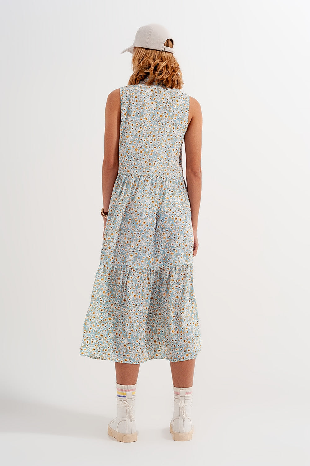 Vestido de camisa sem mangas com estampa floral azul
