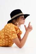 Polka dot top com mangas bufantes e decote quadrado amerelo