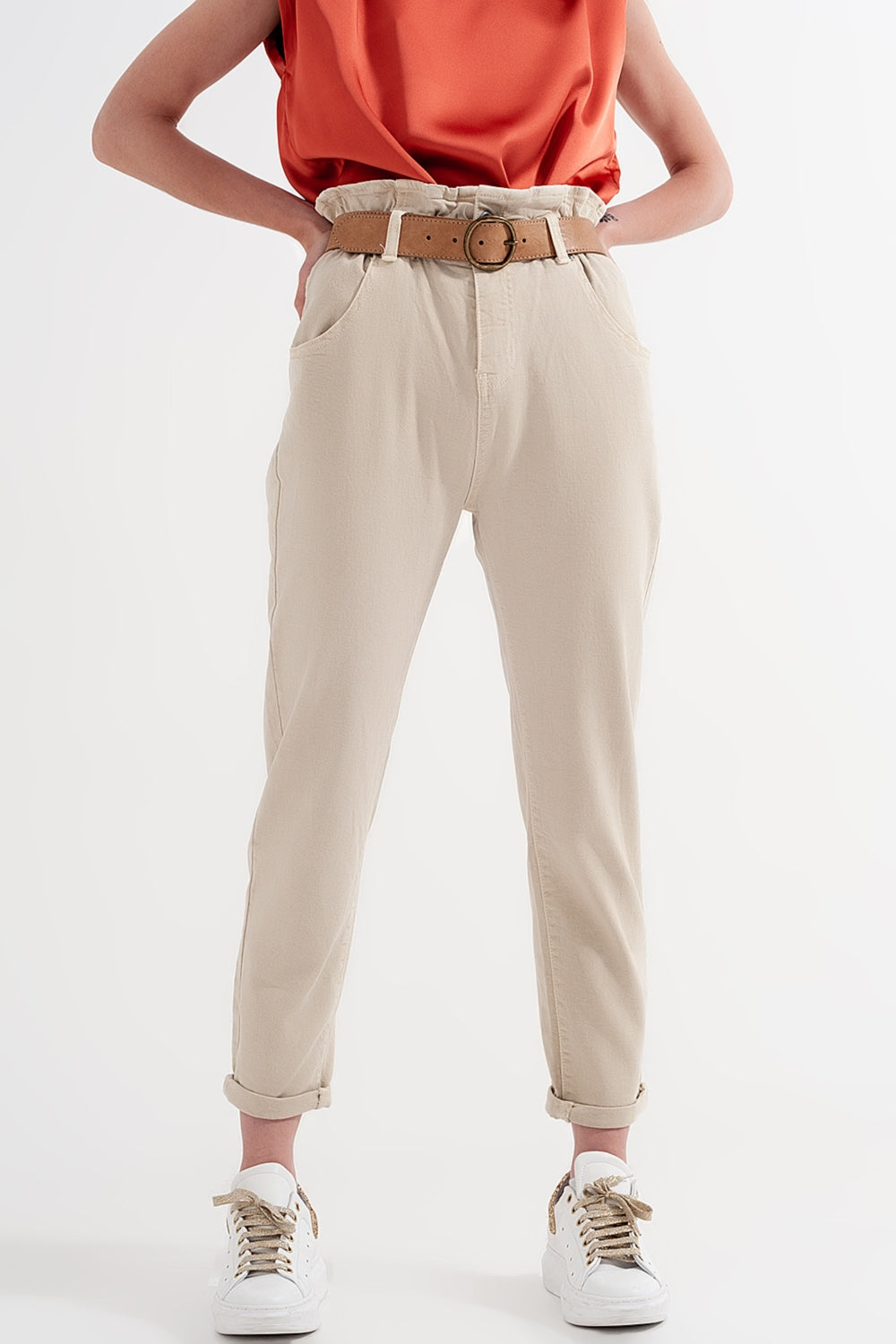 Calças de ganga Mom com cintura elástica em beige