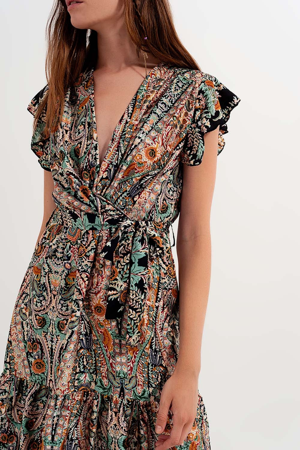 Vestido comprido com saia em camadas e estampado de caxemira