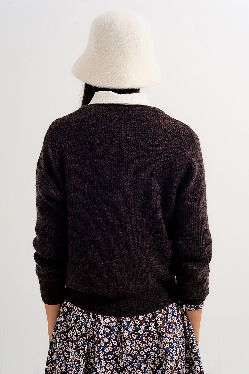 Pullover com pescoço redondo em cor de chocolate