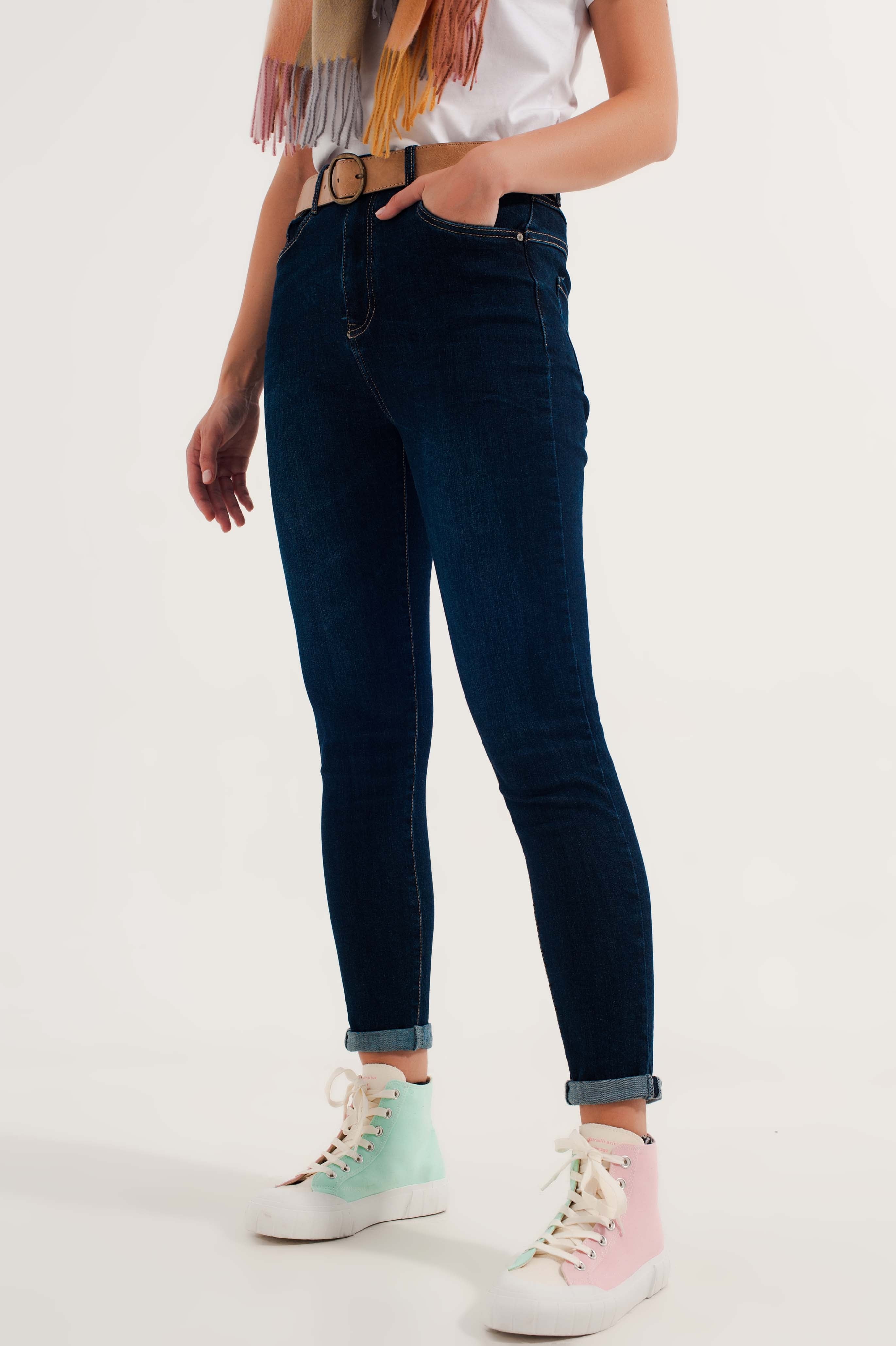 Calças de ganga skinny meia azuladas