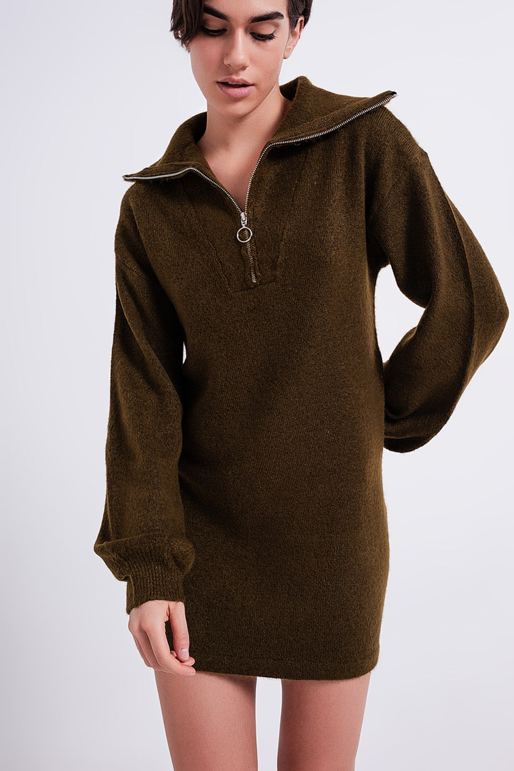Vestido curto verde escuro estilo jersey