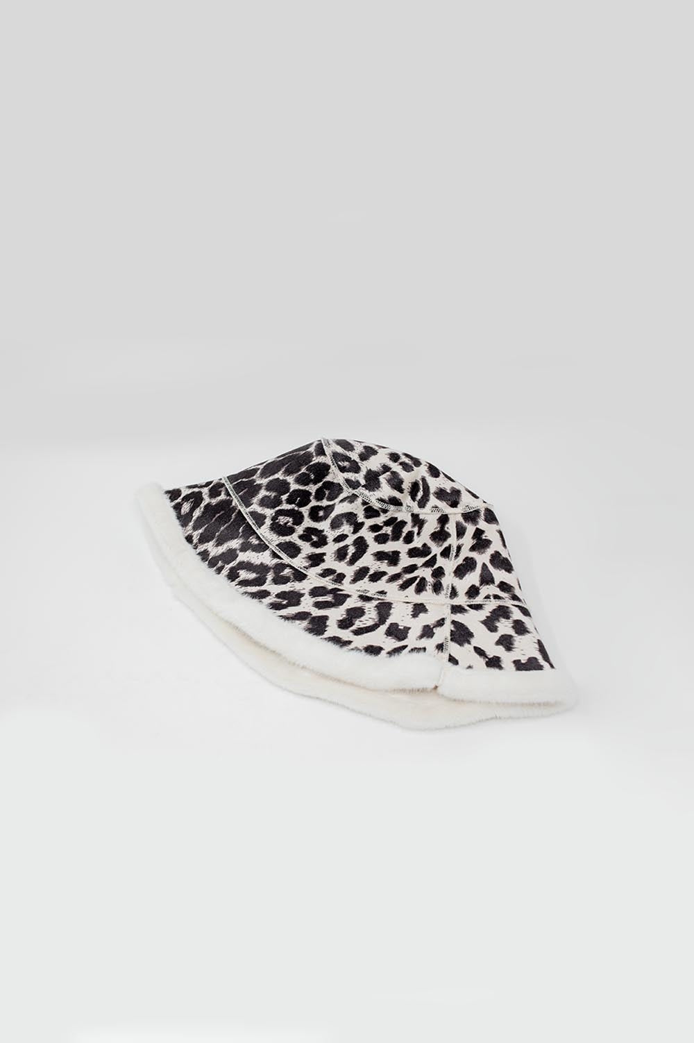 Chapéu de pesqueiro com impressão de leopardo reversível ecru