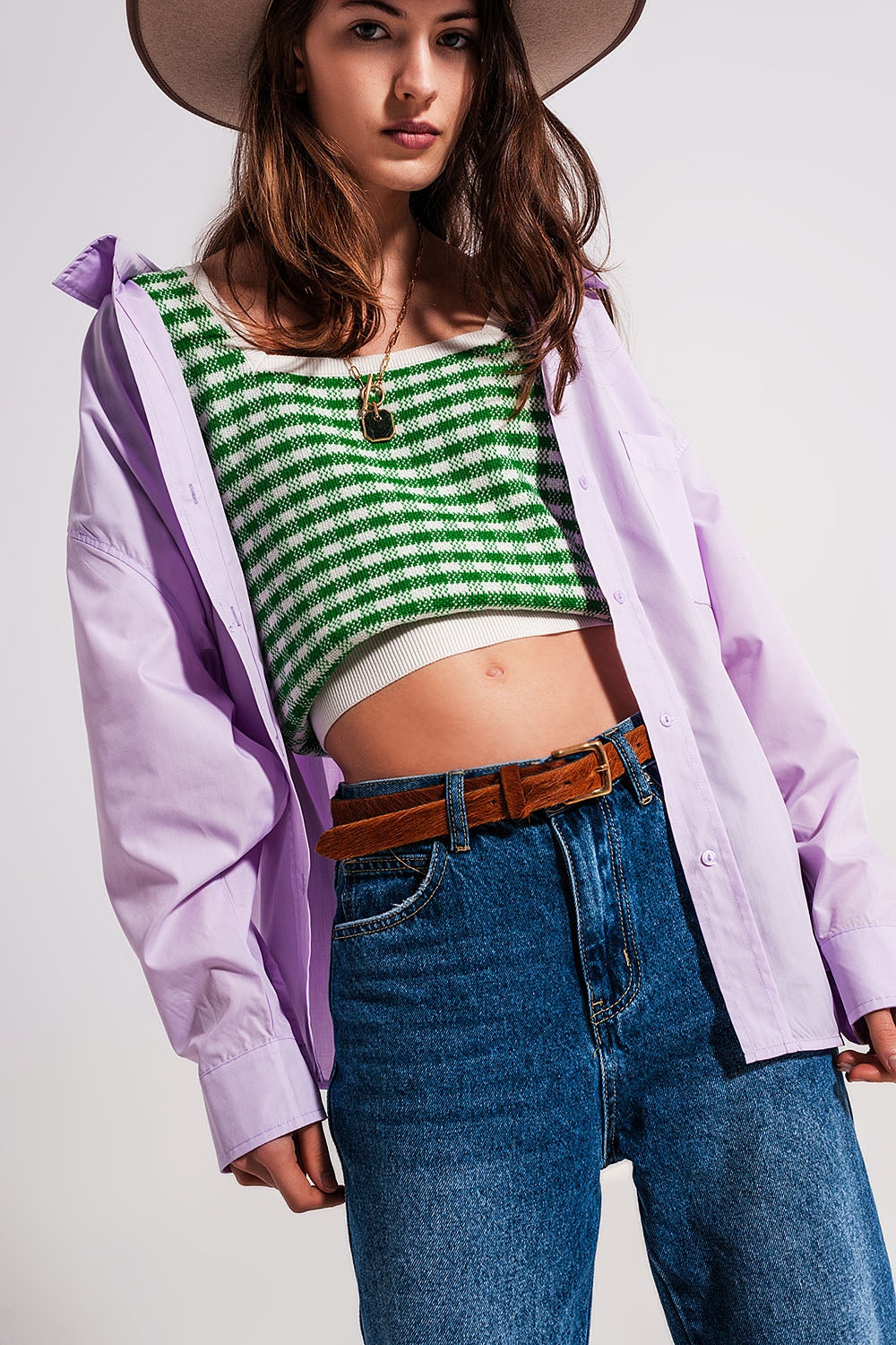 Camisa poplin lilás com um corte largo