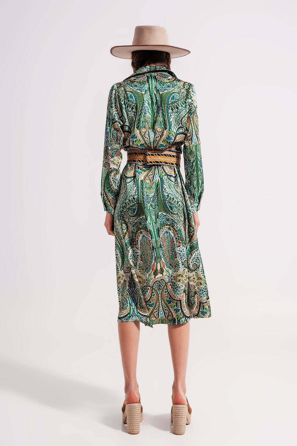 Vestido comprido com estampado paisley