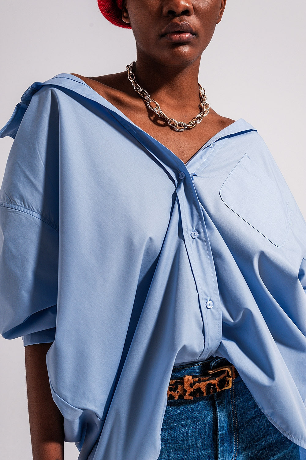 Camisa poplin azul com um corte largo