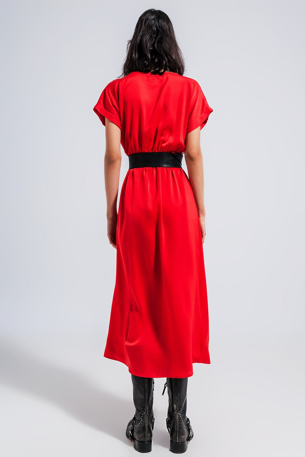 Vestido de manga curta em cetim maxi vermelho