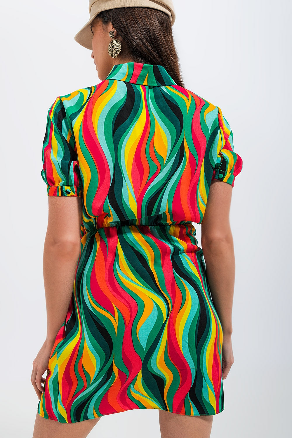 Mini vestido de camisa com sobreposição e estampado de redemoinho verde