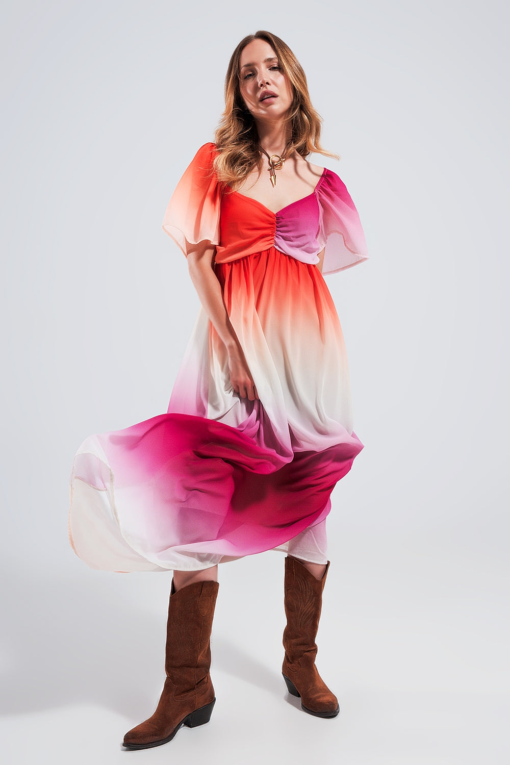 Vestido Maxi com desenho de gradiente e decote de coração fuchsia