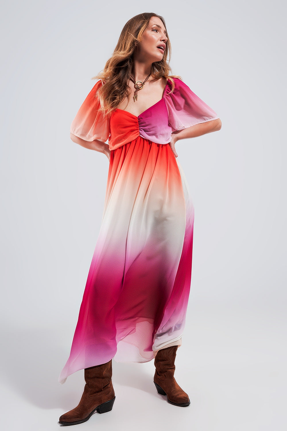 Vestido Maxi com desenho de gradiente e decote de coração fuchsia