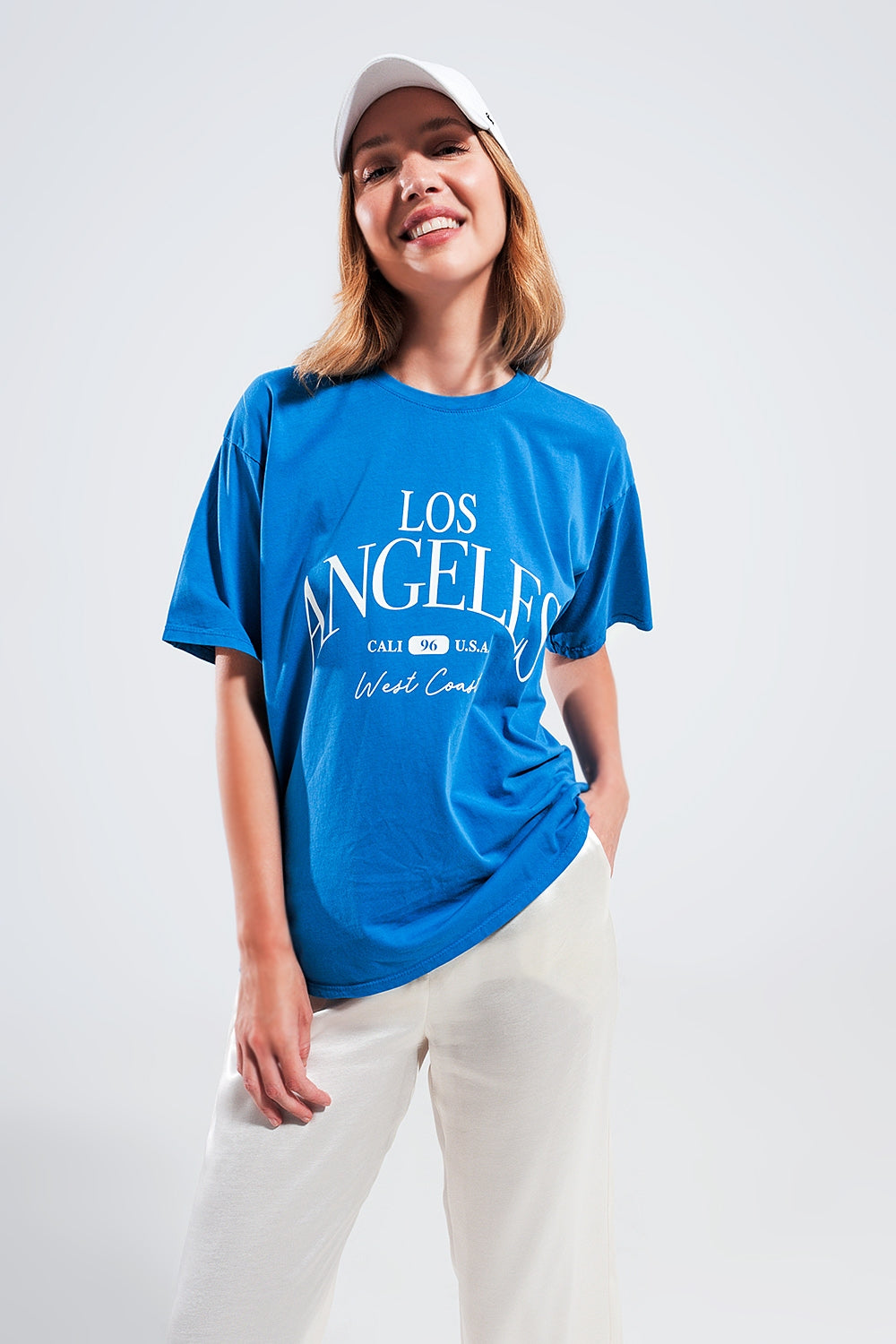 T shirt azul com texto impresso Los Angeles