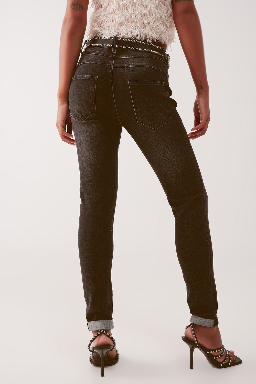Calças de ganga de corte skinny em preto lavado com cintura alta