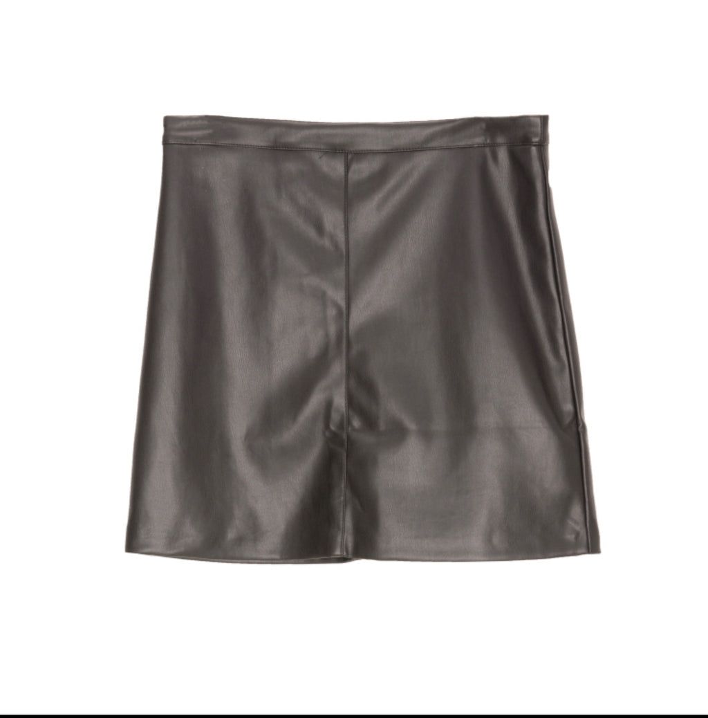 Mini saia de efeito pele em cor preto