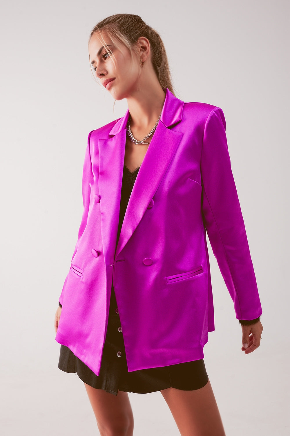 Blazer de fato de cetim com duplo peito em fuchsia