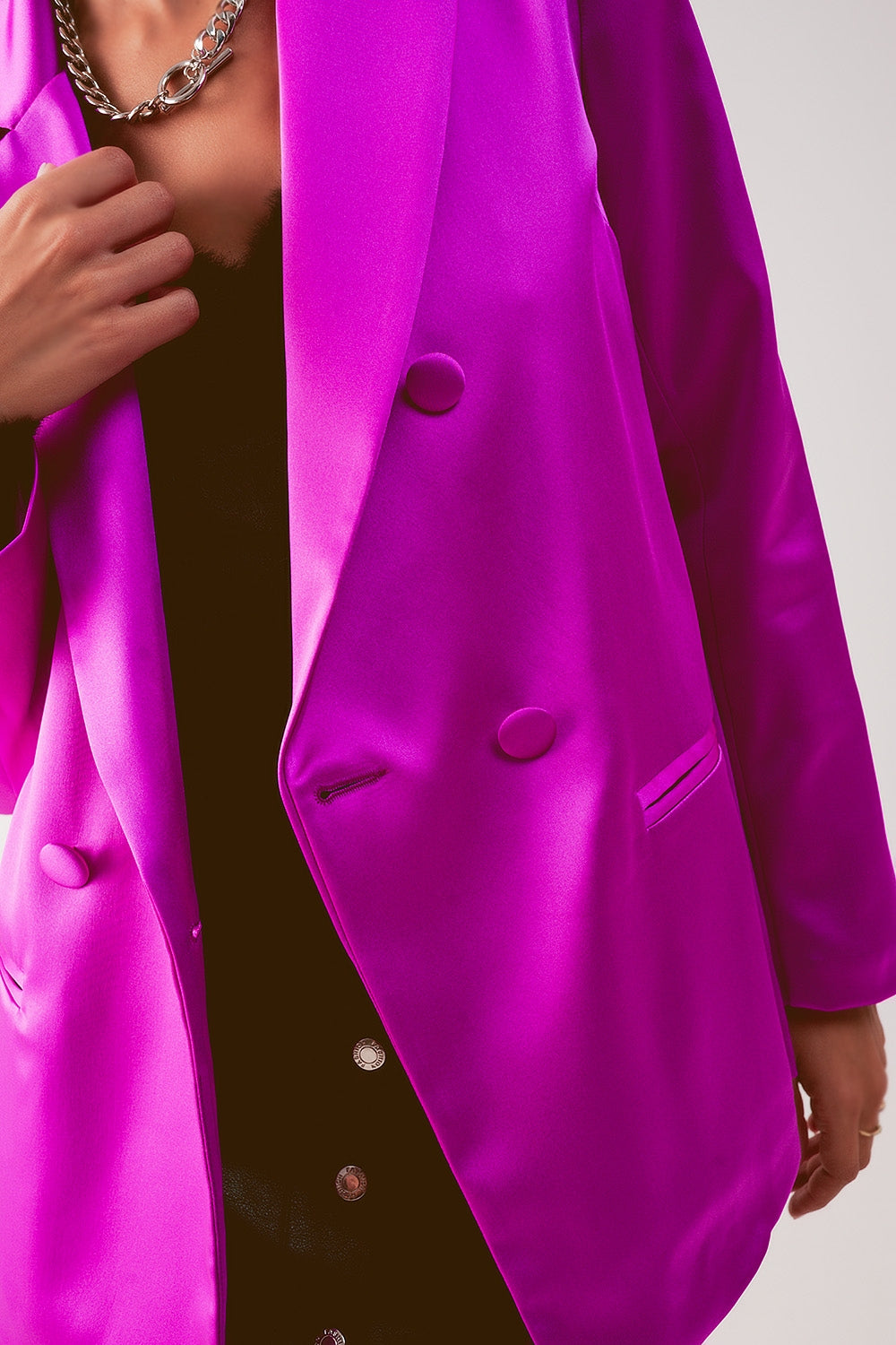 Blazer de fato de cetim com duplo peito em fuchsia