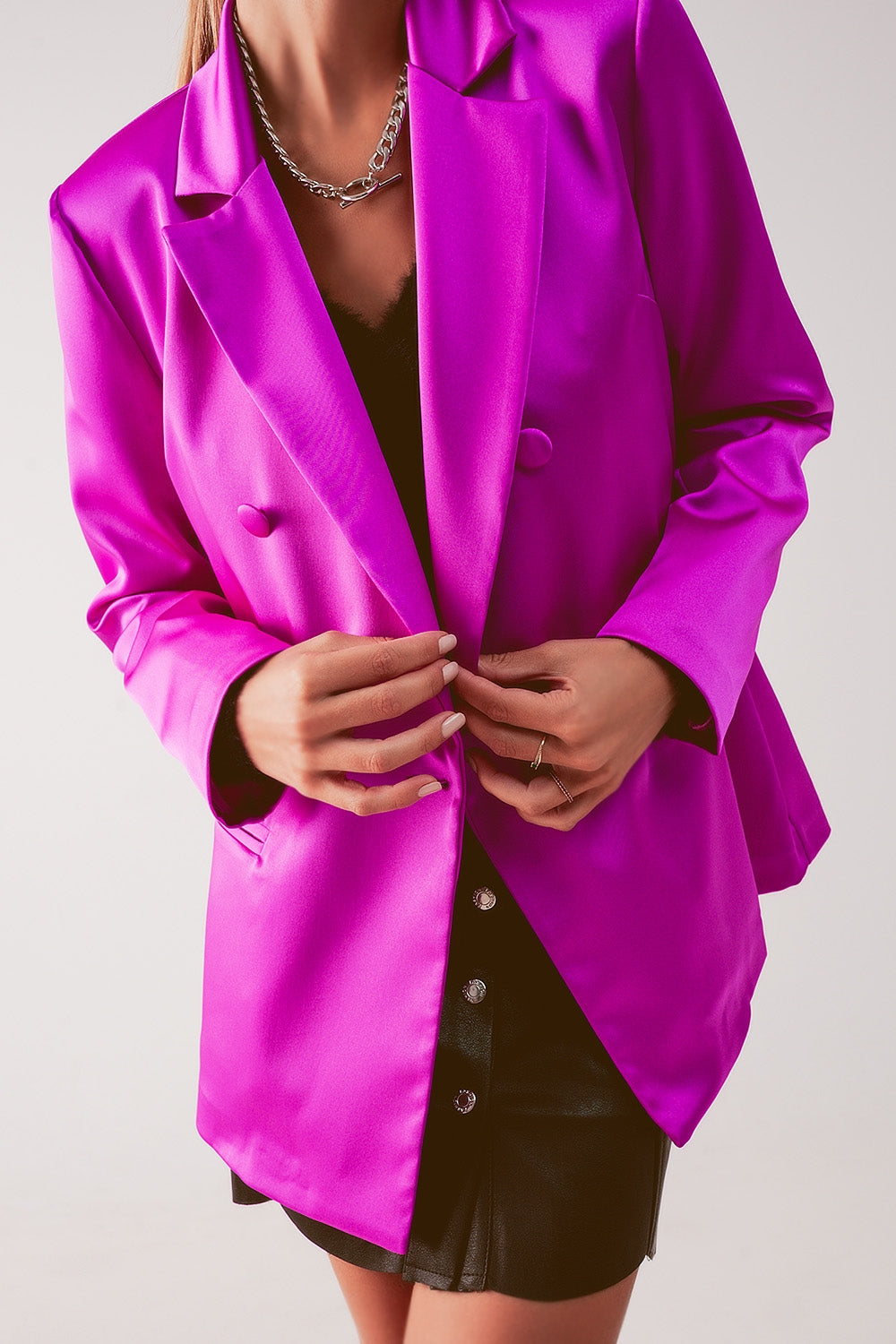 Blazer de fato de cetim com duplo peito em fuchsia