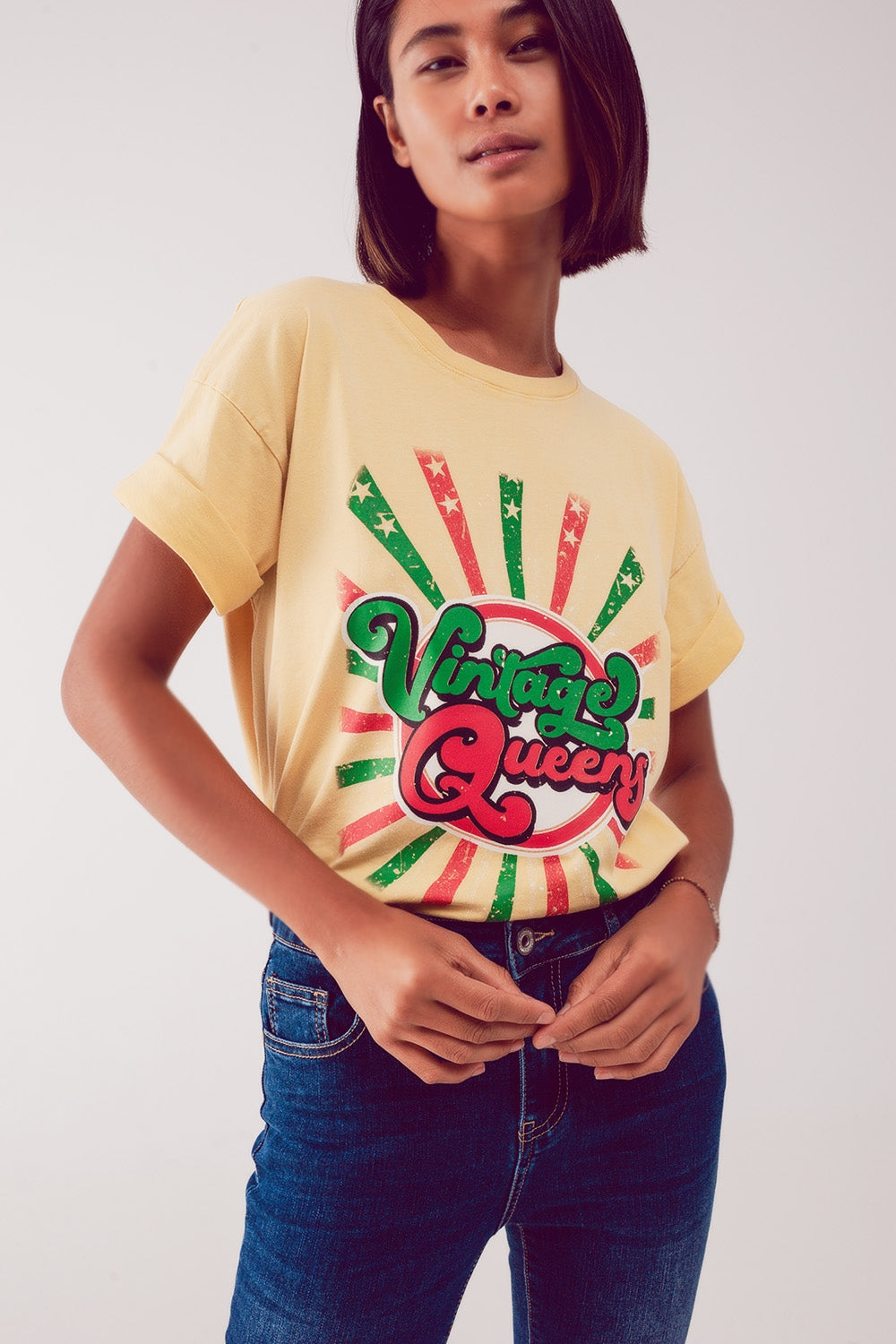 T shirt com impressão gráfica Vintage Queens amarela