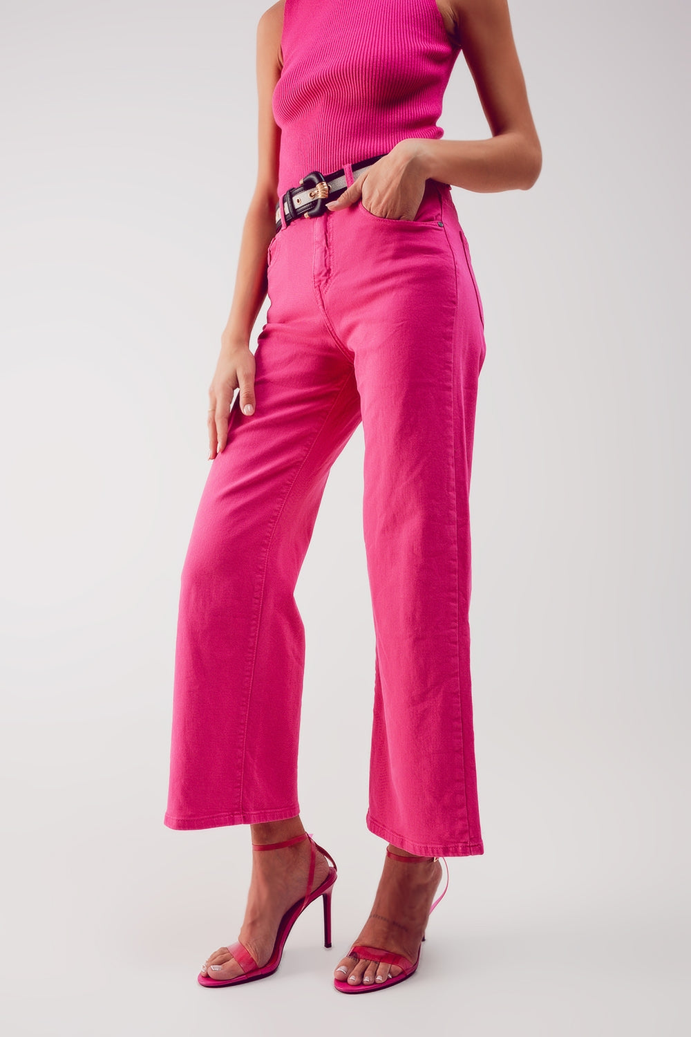 Calças de ganga capri fushia com pernas largas