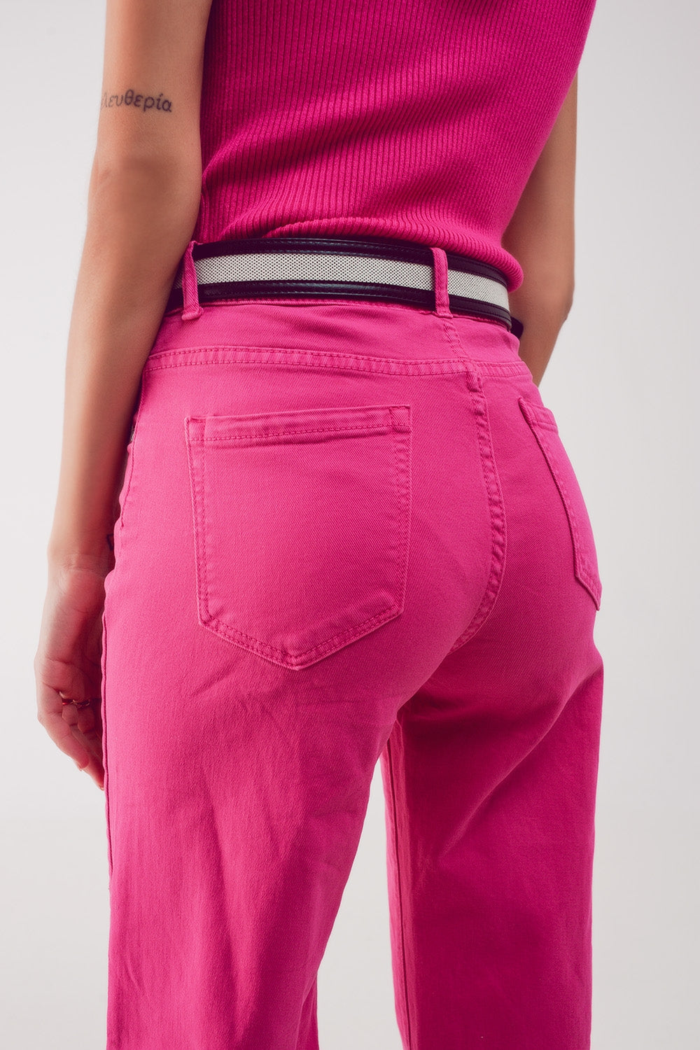 Calças de ganga capri fushia com pernas largas