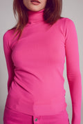 Saltador de malha fina de pescoço alto em fuchsia