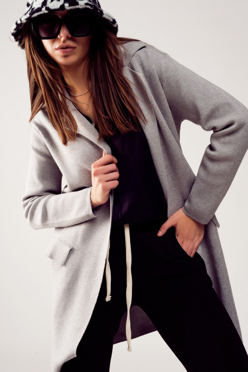 Cardigan de gola oversized em cinzento
