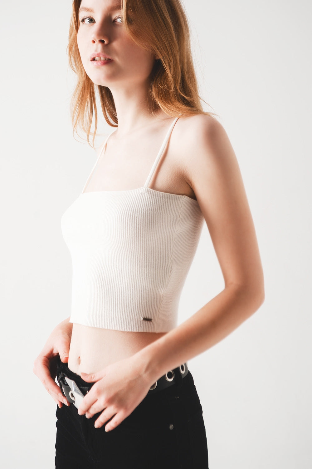 Top de malha sem mangas branco com nervuras