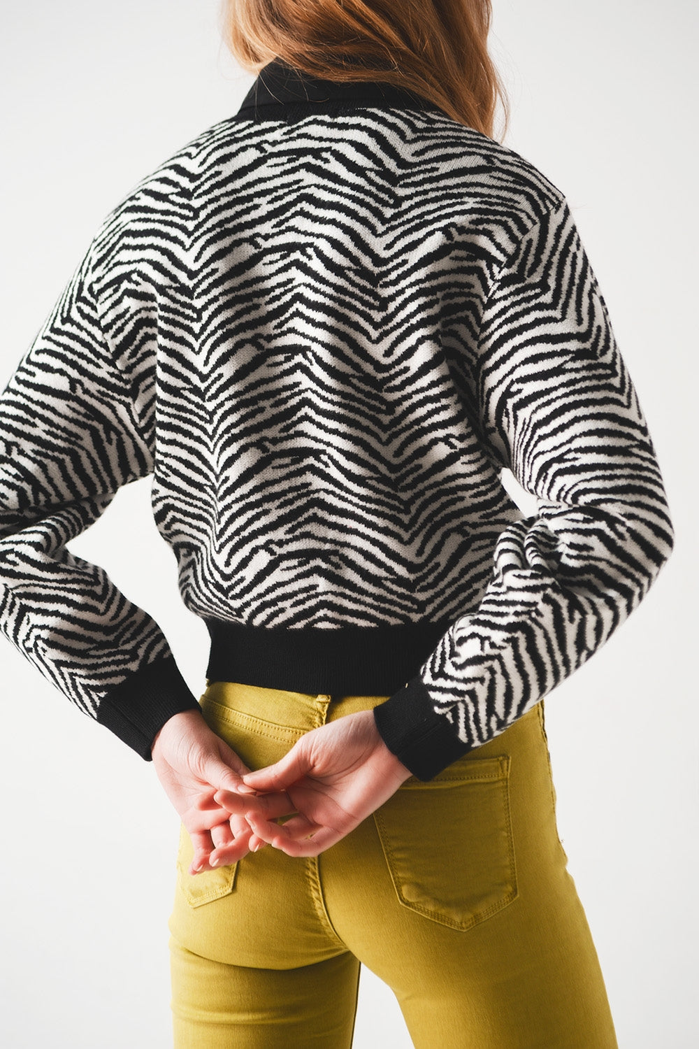 Camisola preta com estampa de zebra