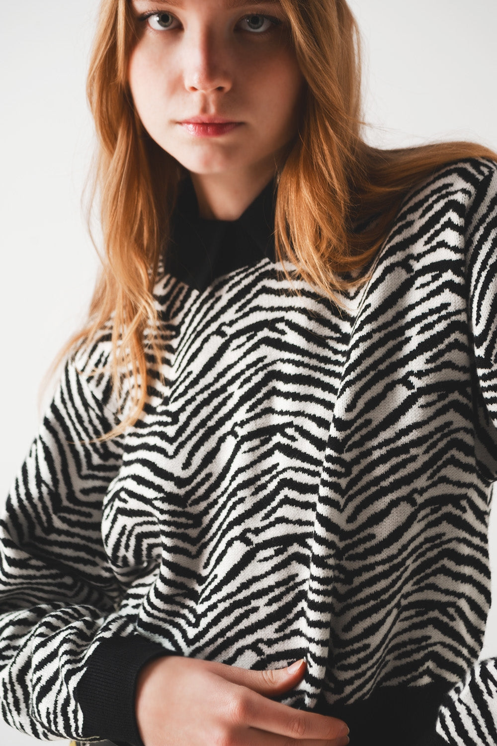 Camisola preta com estampa de zebra