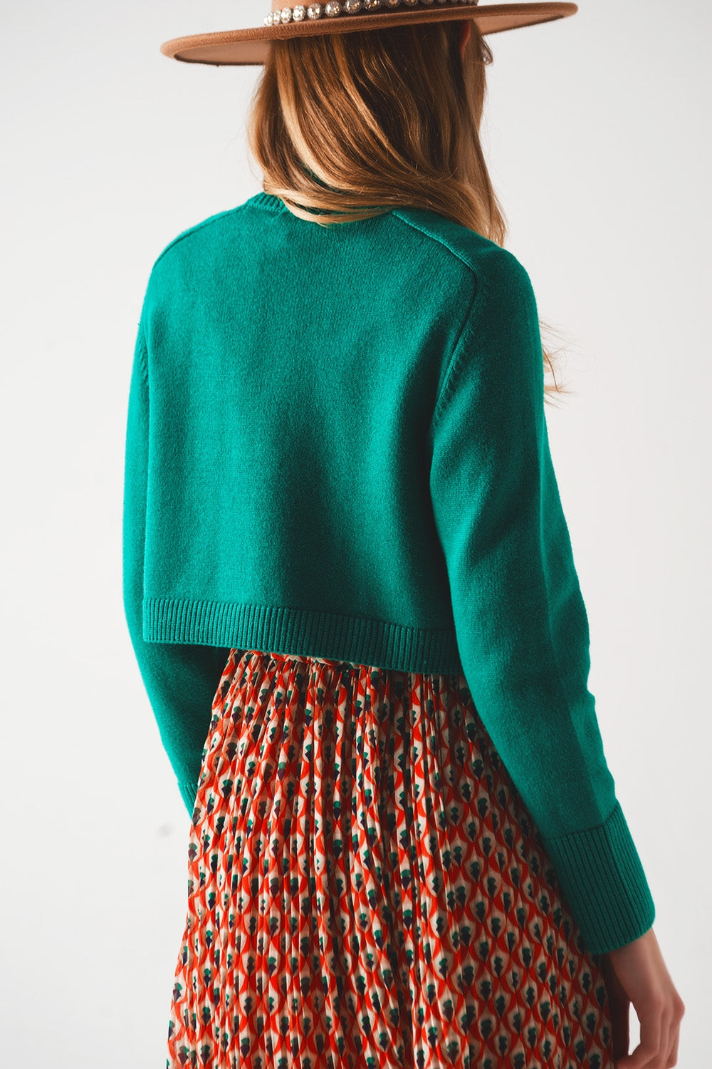 Camisola de pescoço alto cropped em verde
