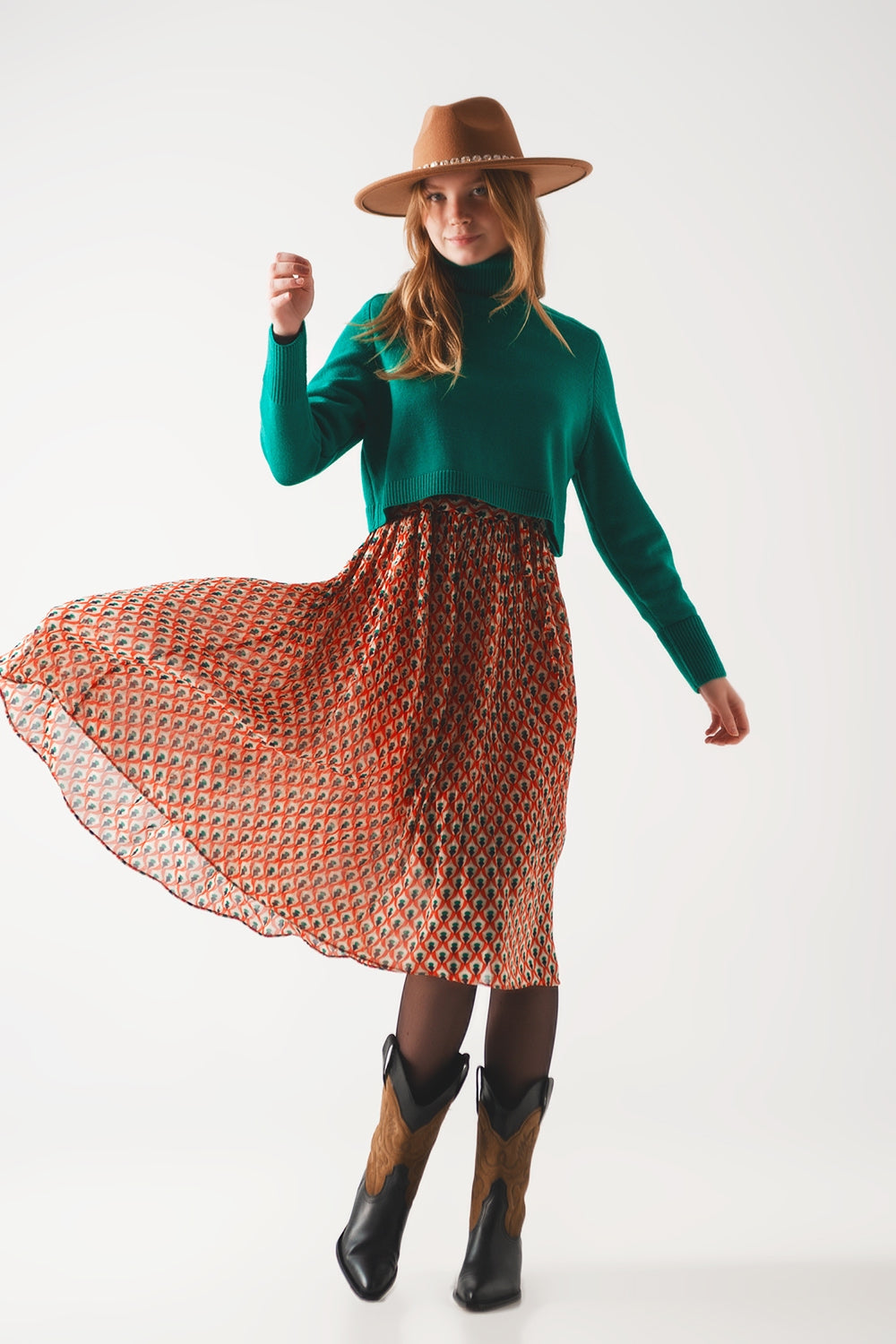 Camisola de pescoço alto cropped em verde