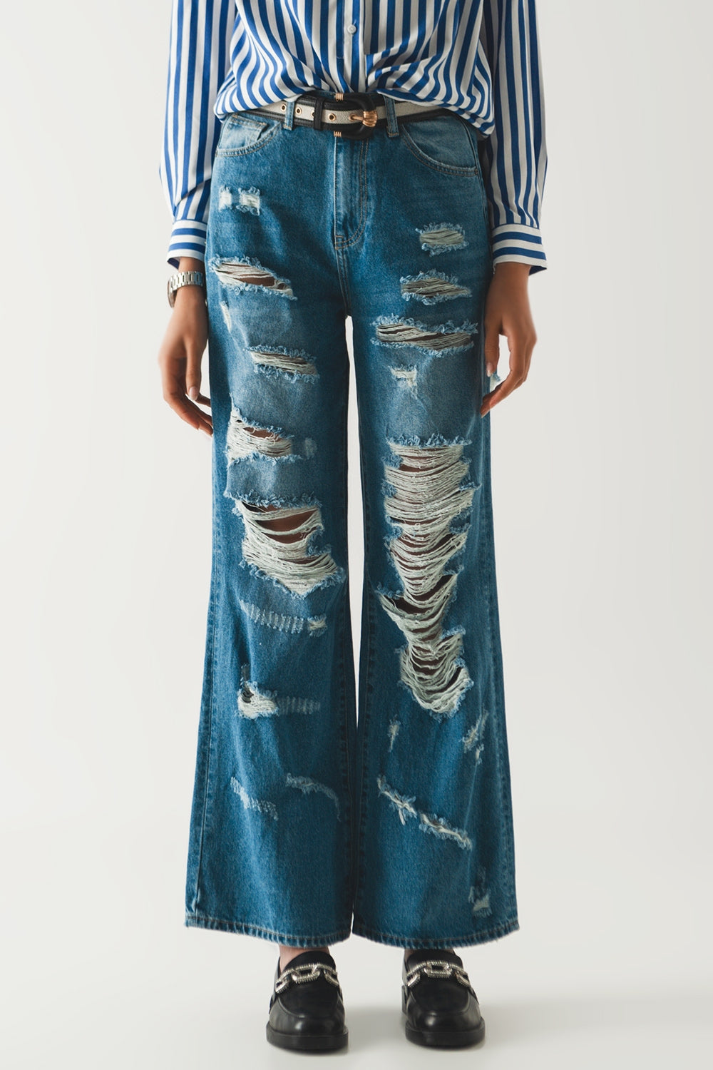 jeans boyfriend destruído em azul