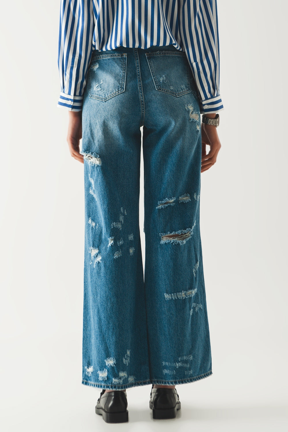 jeans boyfriend destruído em azul