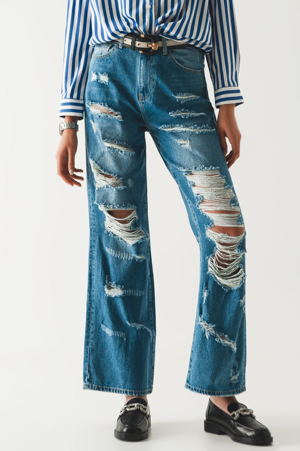 jeans boyfriend destruído em azul