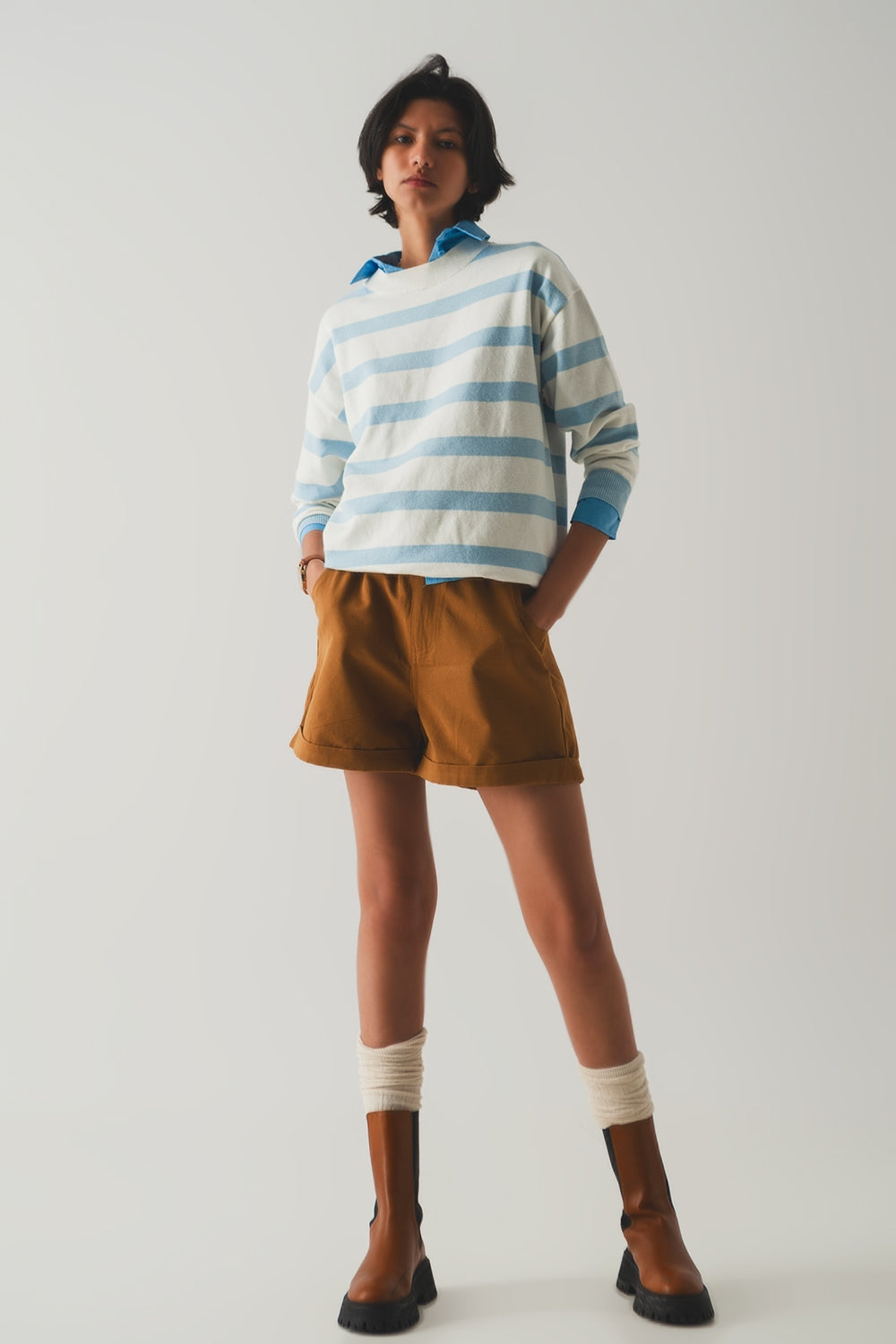 Camisola longa com riscas azuis