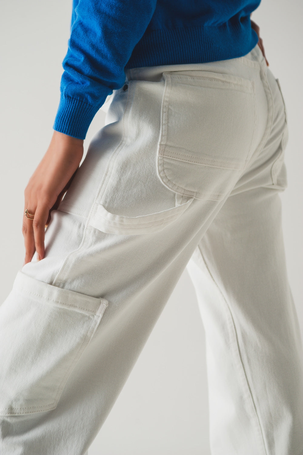 Calças de carga em branco