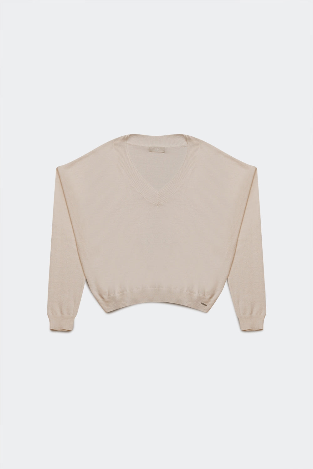 Camisola de malha fina branca com decote em bico