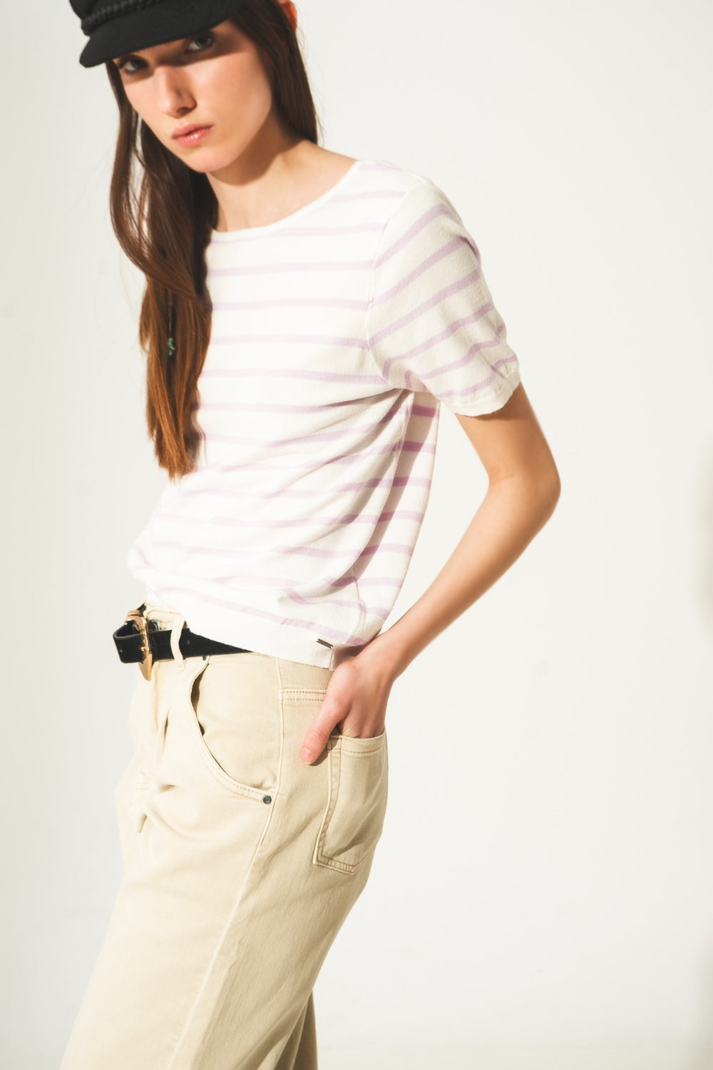 Camisola listrada com costas abertas e lacagem lilas
