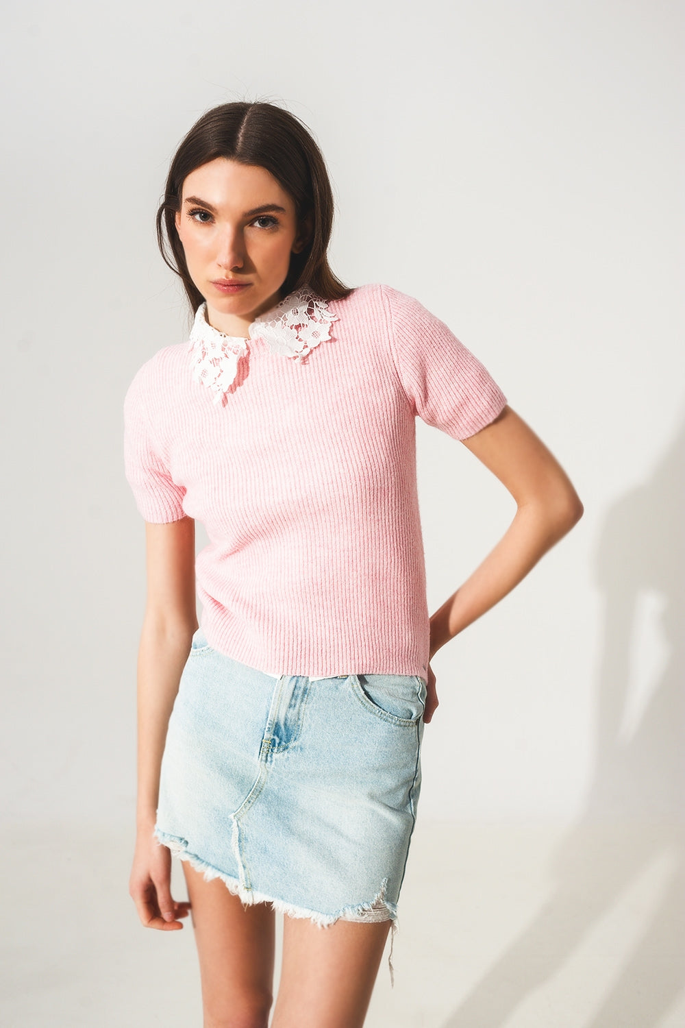 Top de manga curta com nervuras em rosa