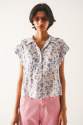 Blusa lilás com bolsos e estampa floral