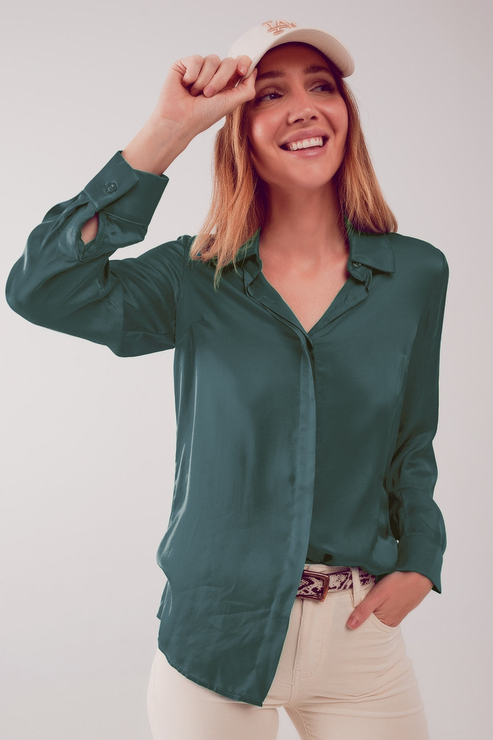Camisa de cetim em verde